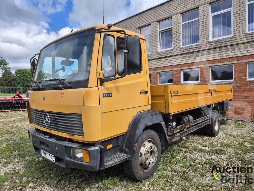 Mercedes-Benz 1117 Billenő teherautók