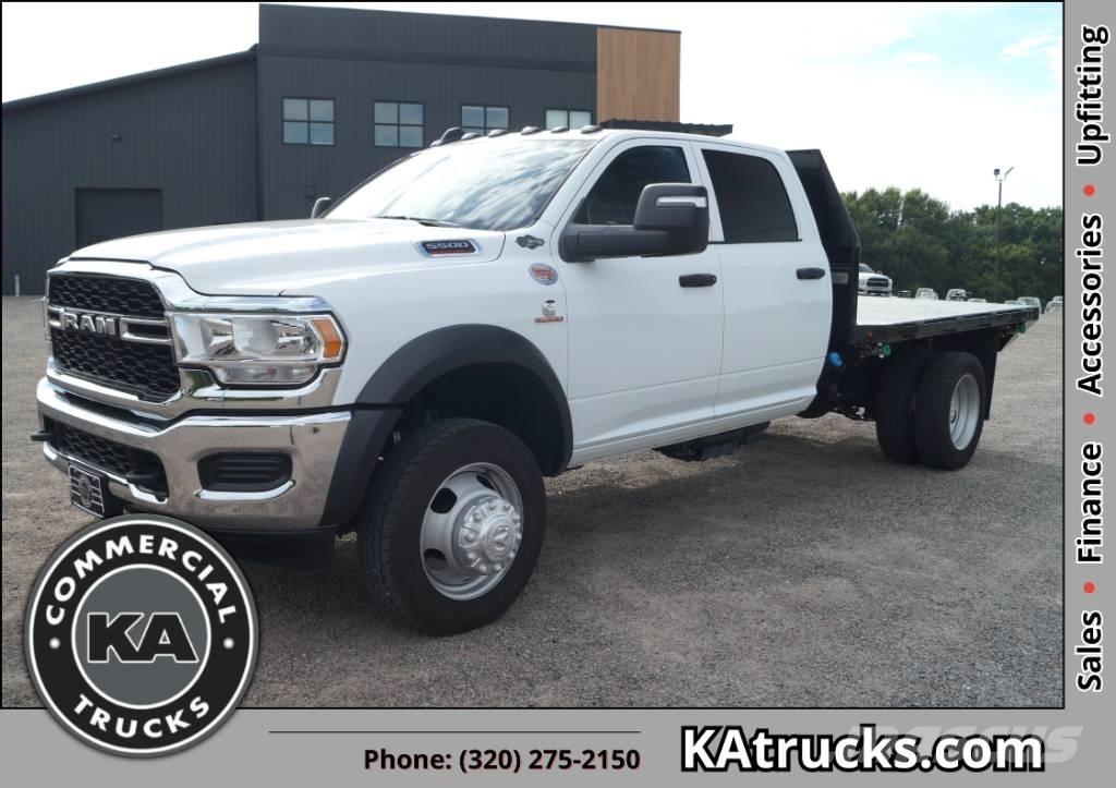 RAM 5500 TRADESMAN Platós / Ponyvás teherautók