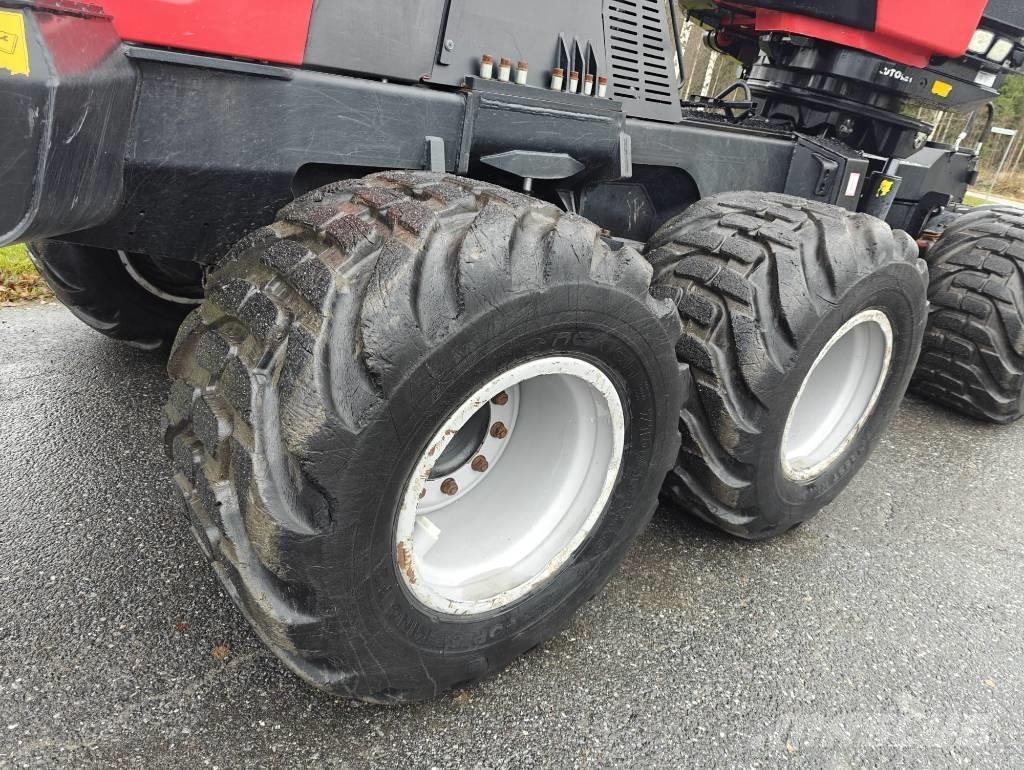 Komatsu 901 XC Betakarítók