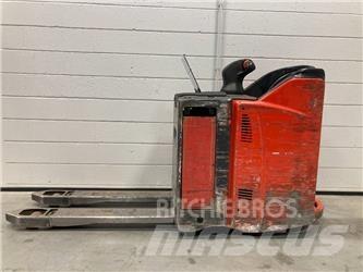 Linde T20SP/131 Vezetőállásos alacsony emelőkocsi