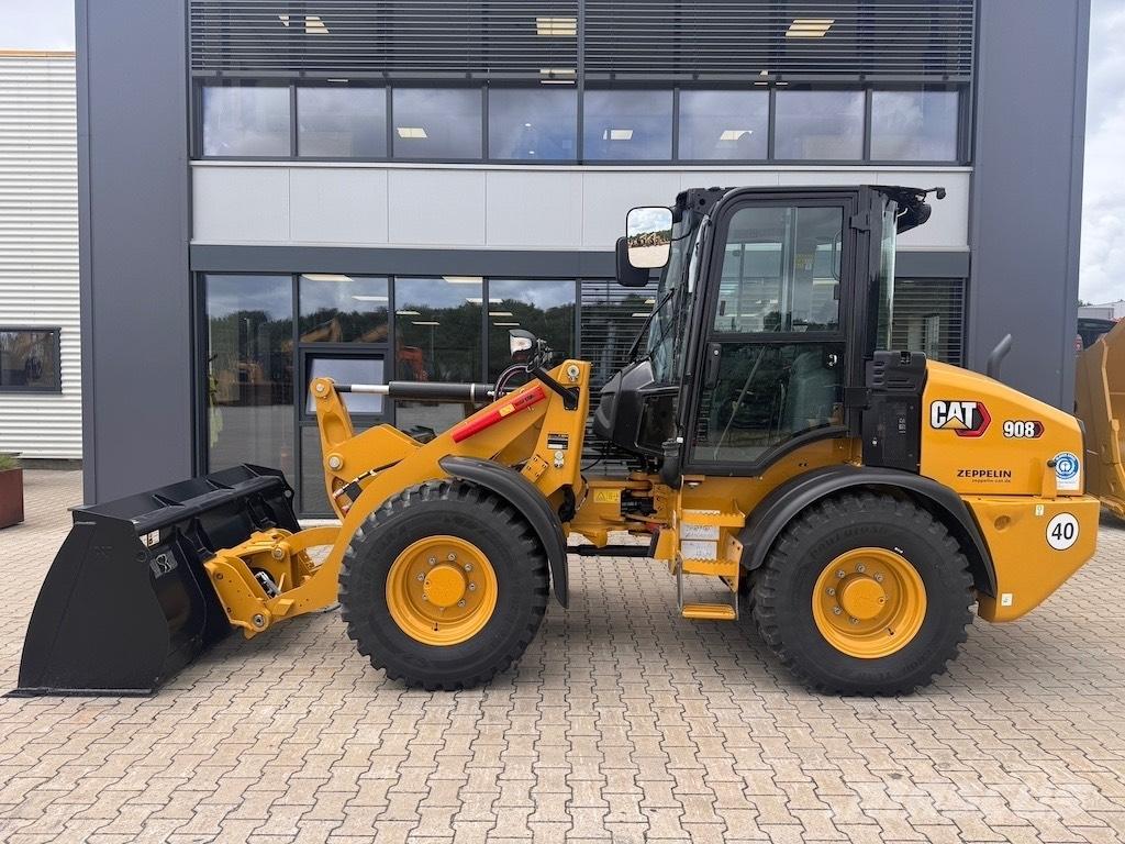 CAT 908 Gumikerekes homlokrakodók
