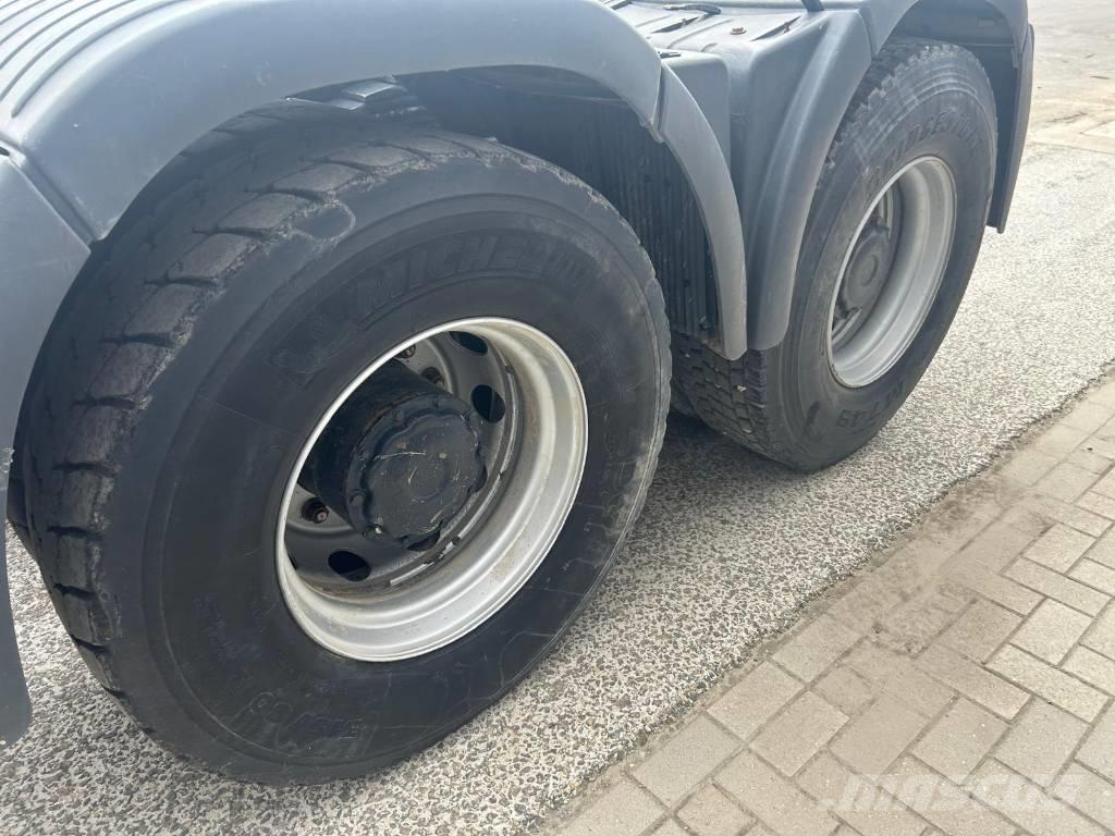 MAN TGA 33.460 FDS Nyergesvontatók