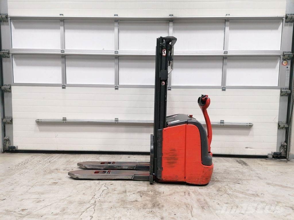 Linde L14 Gyalogkíséretű targonca