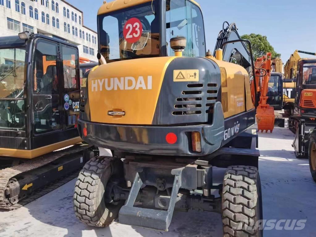Hyundai Robex 60 W Gumikerekes kotrók