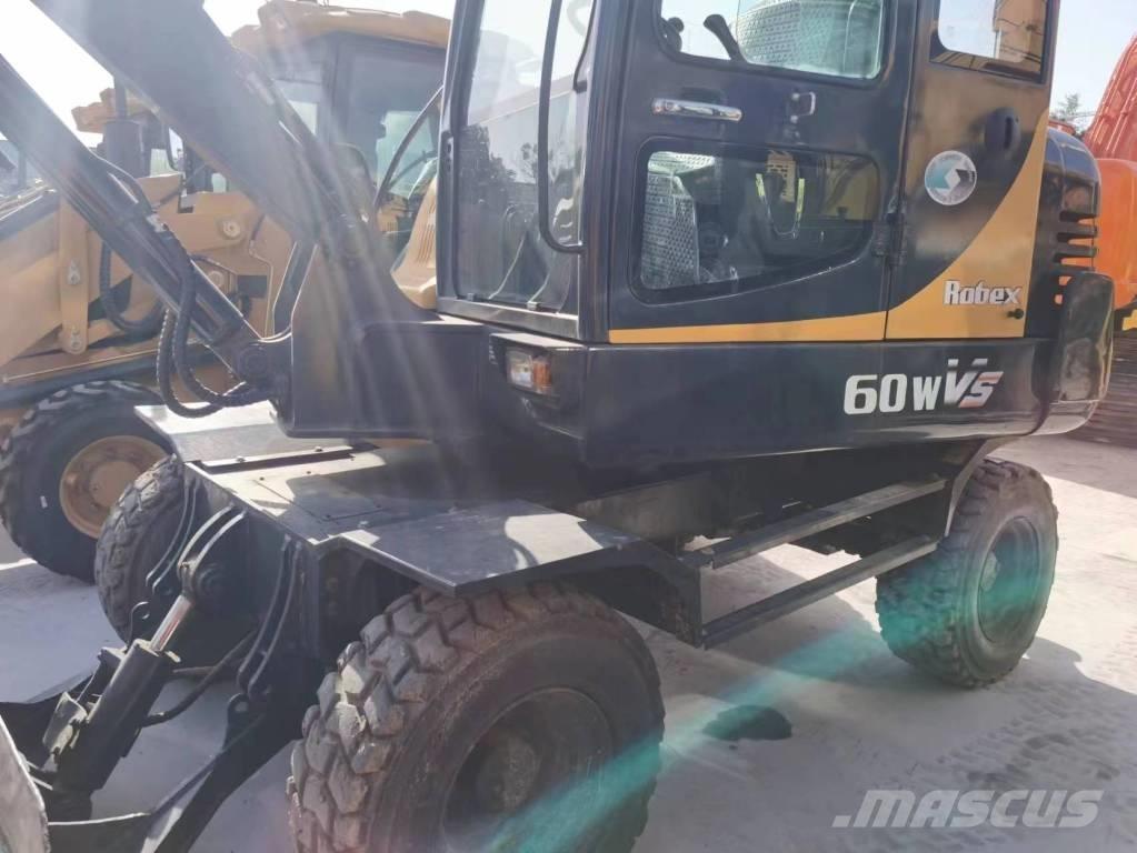 Hyundai Robex 60 W Gumikerekes kotrók