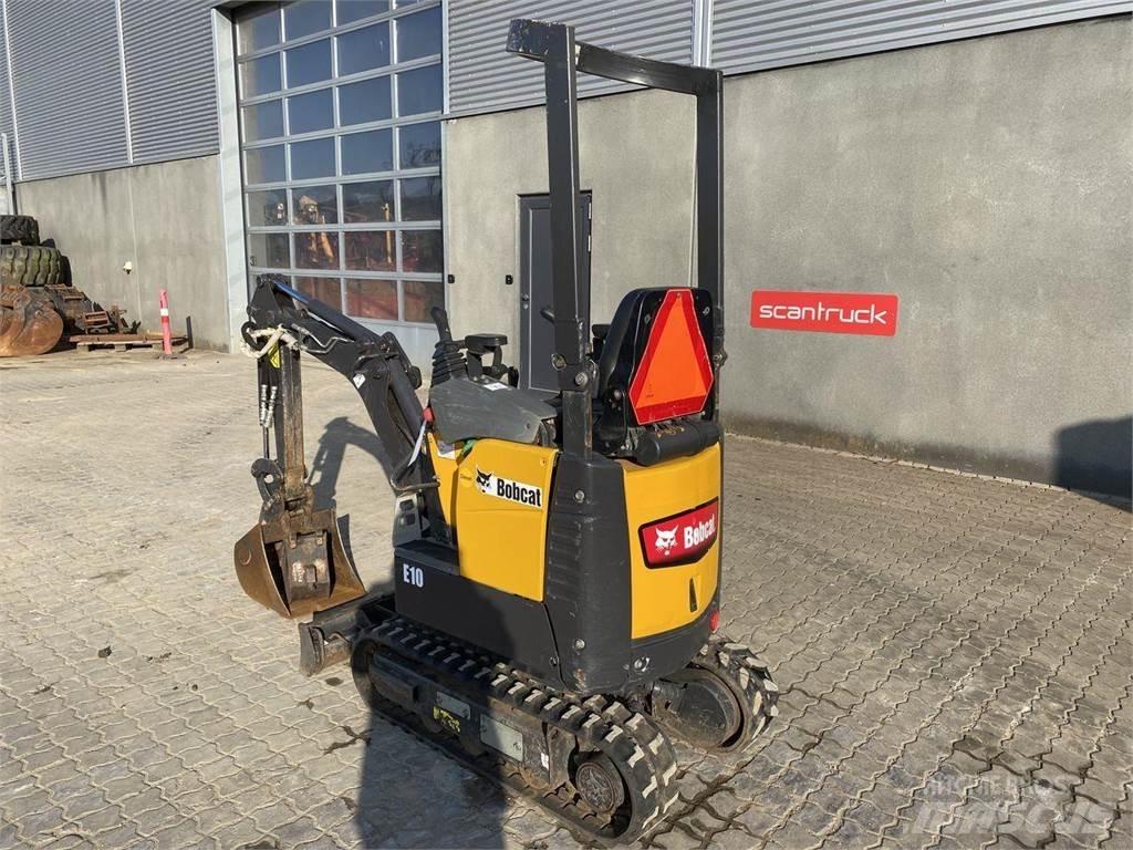 Bobcat E10 Gumikerekes kotrók