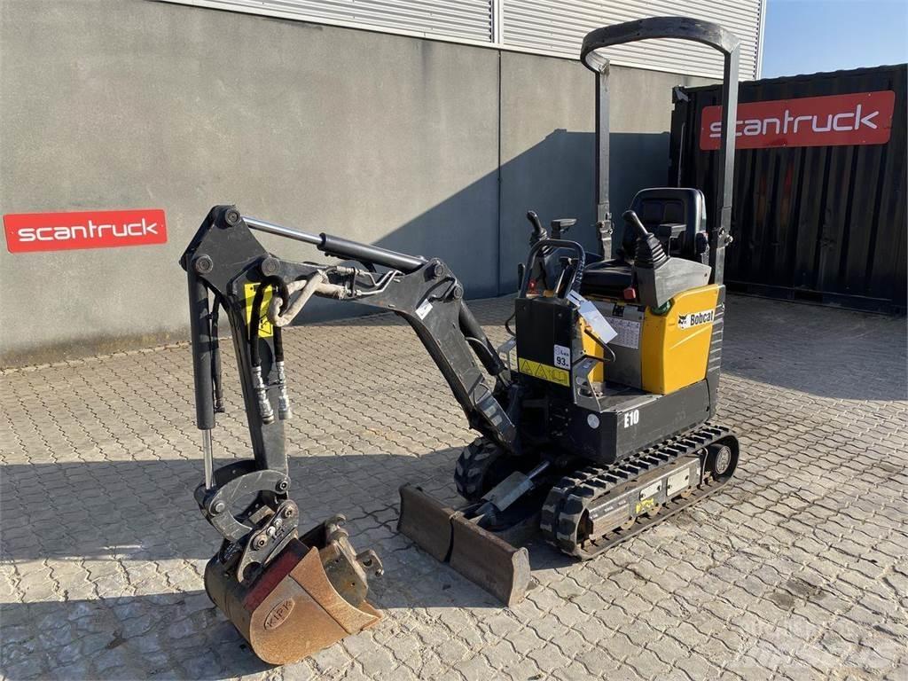 Bobcat E10 Gumikerekes kotrók