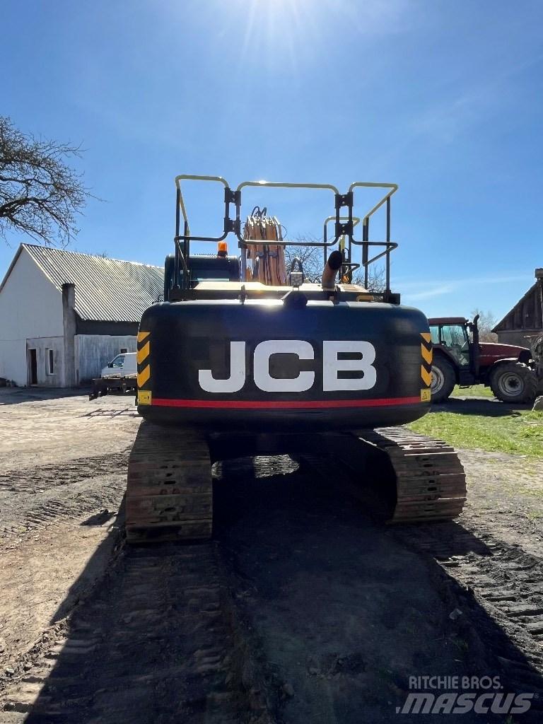 JCB JS 220 LC Lánctalpas kotrók