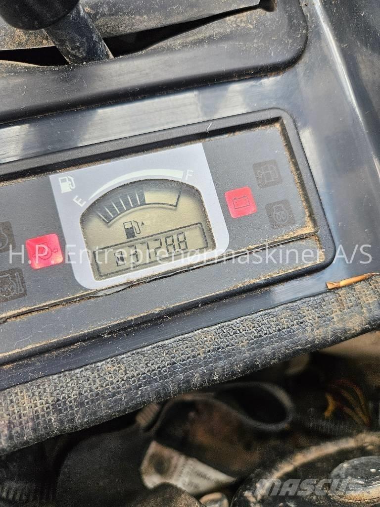Hitachi ZX 26 U-6 CR Mini kotrók < 7t