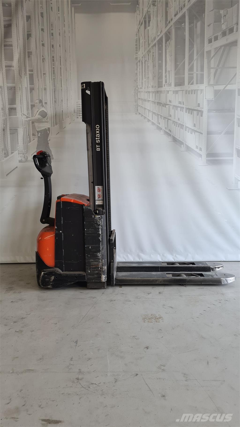 Toyota SWE120 Elektromos gyalogkíséretű targoncák