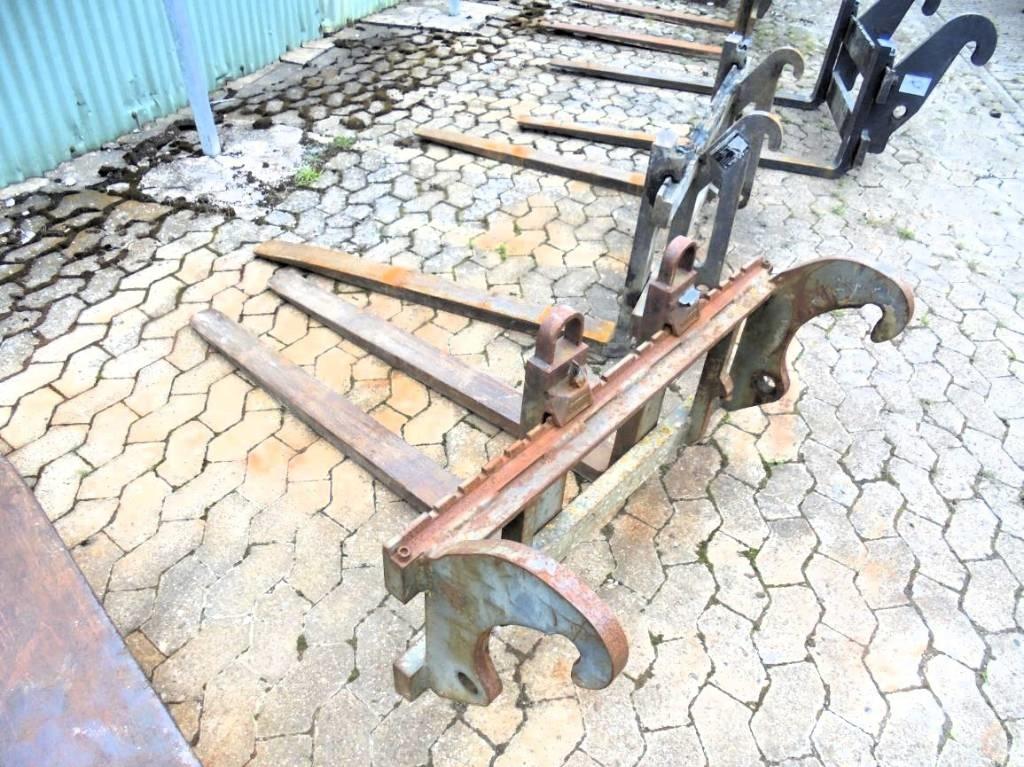 Atlas AR 80 Gumikerekes homlokrakodók