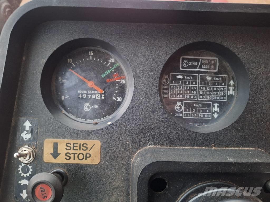 Case IH 885 XL Traktorok