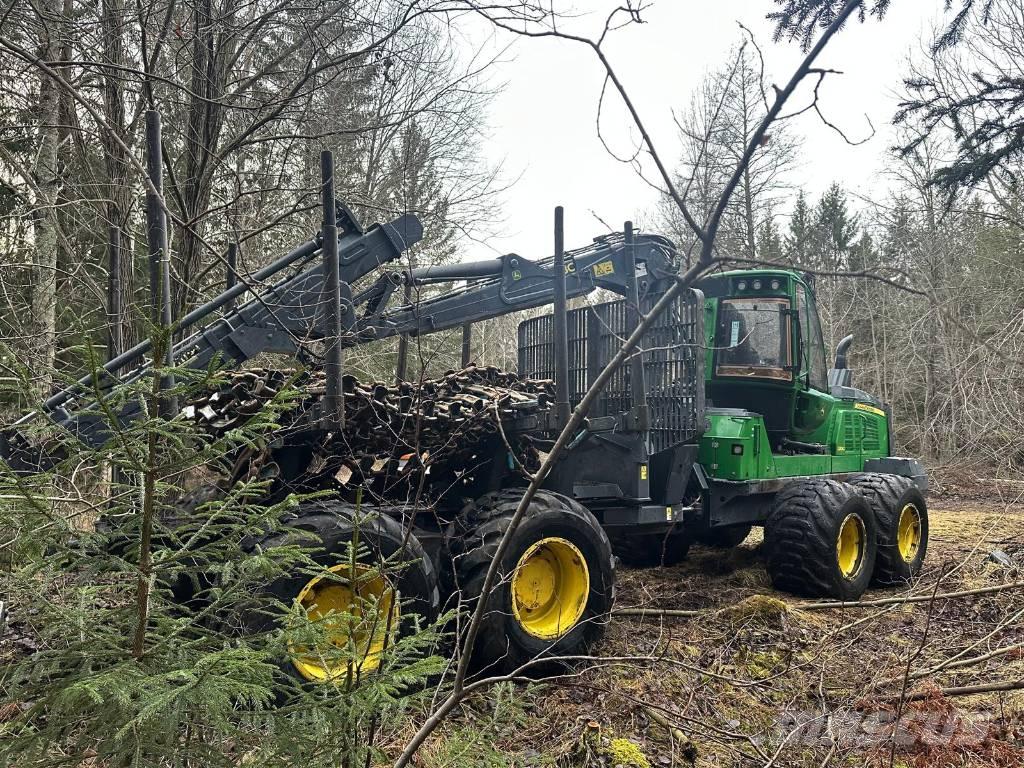 John Deere 1210 G Kihordók
