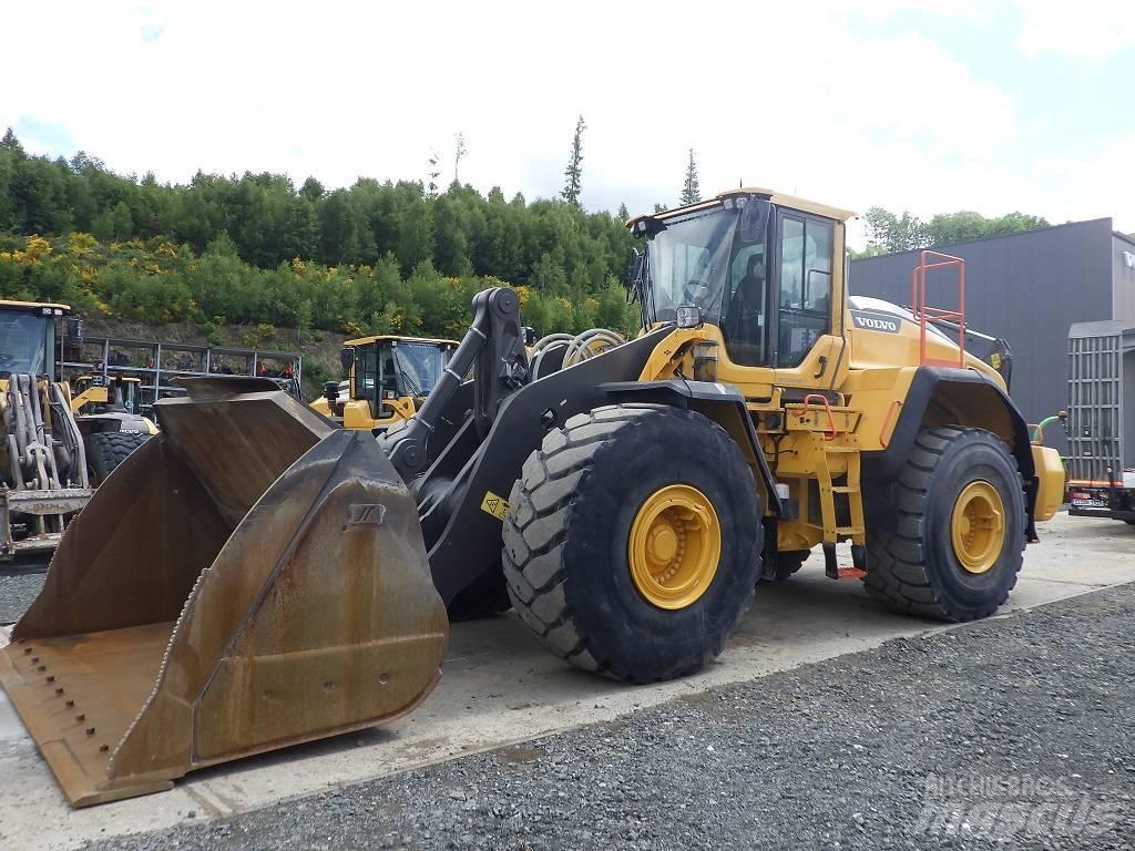 Volvo L 220 H Gumikerekes homlokrakodók