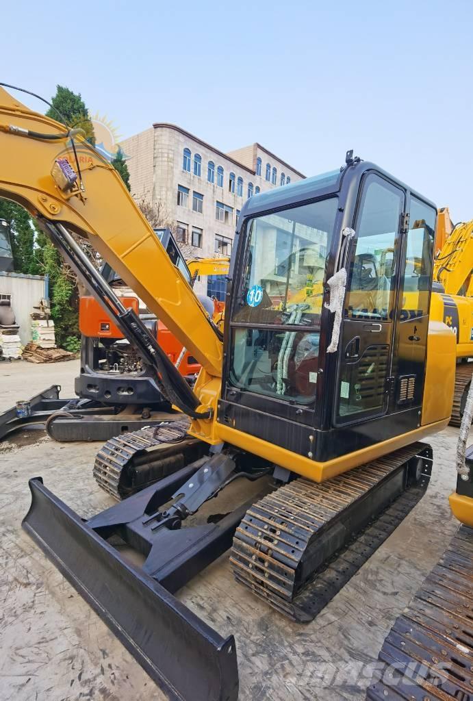 CAT 306 Mini kotrók < 7t