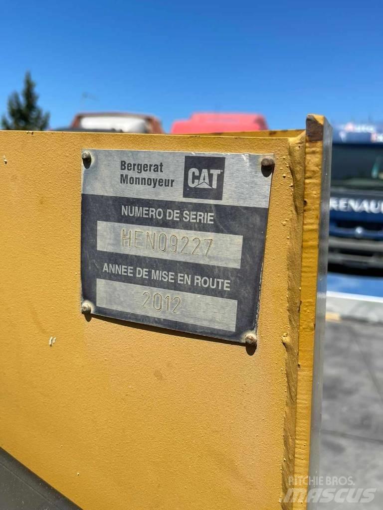 CAT 236 B Kompaktrakodók