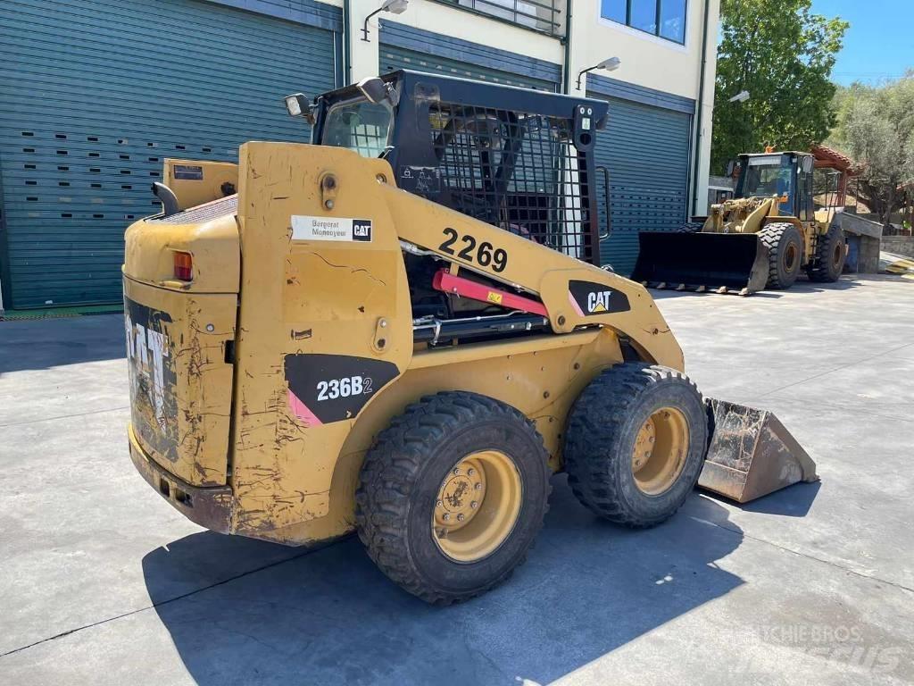CAT 236 B Kompaktrakodók