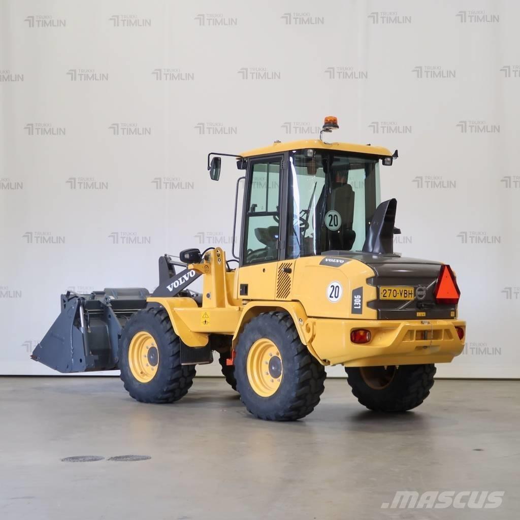 Volvo L30G Gumikerekes homlokrakodók