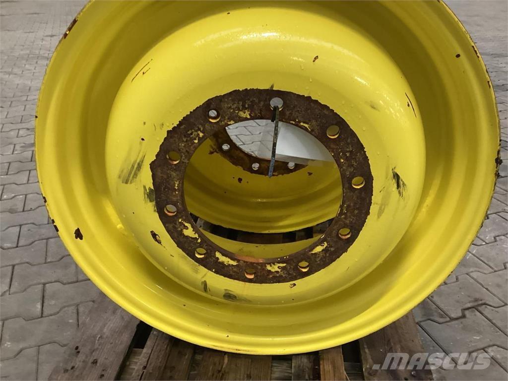 John Deere 15x30 Gumiabroncsok, kerekek és felnik