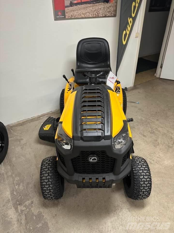 Cub Cadet LT 2 NS92 Ráülős fűnyírók