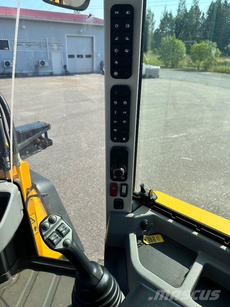 JCB 417 HT Gumikerekes homlokrakodók