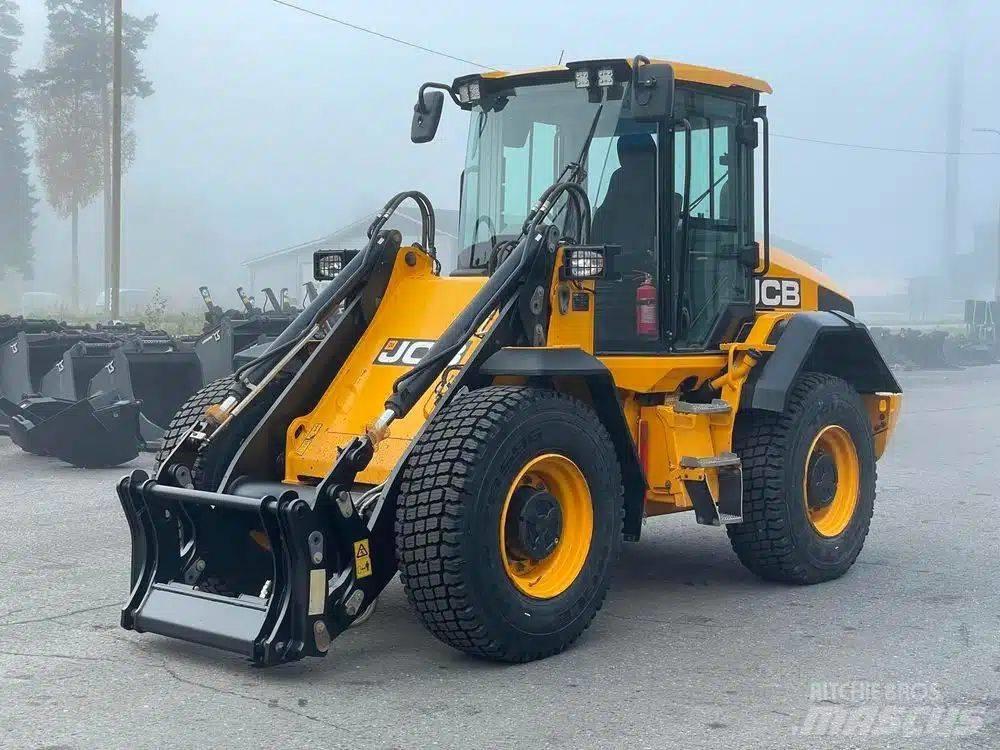 JCB 417 HT Gumikerekes homlokrakodók