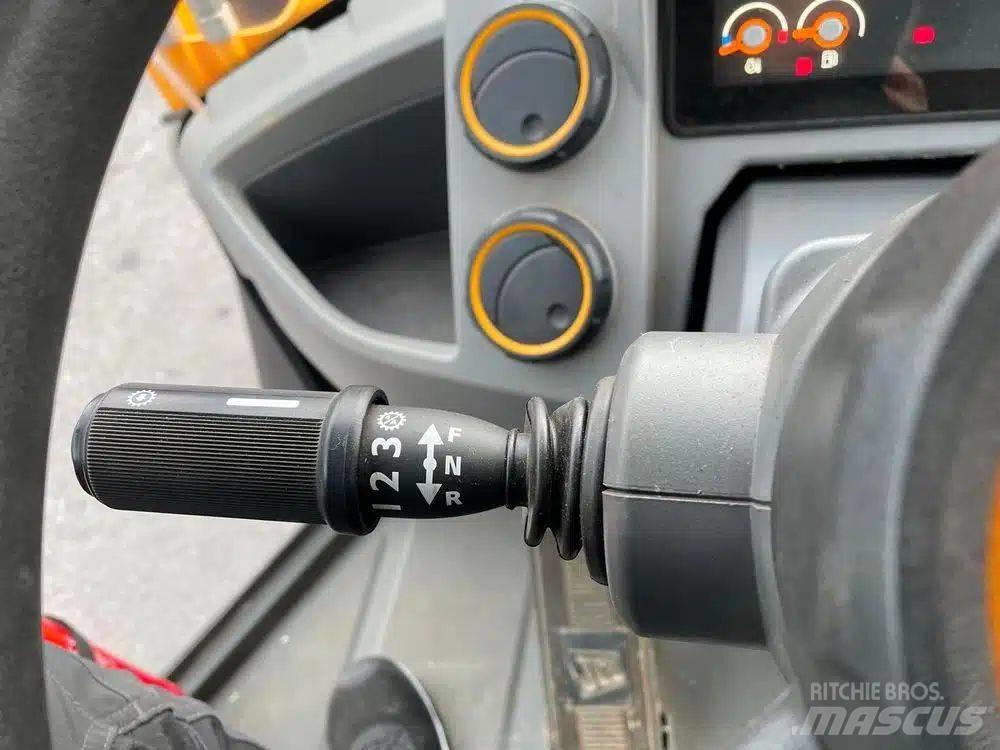 JCB 417 HT Gumikerekes homlokrakodók
