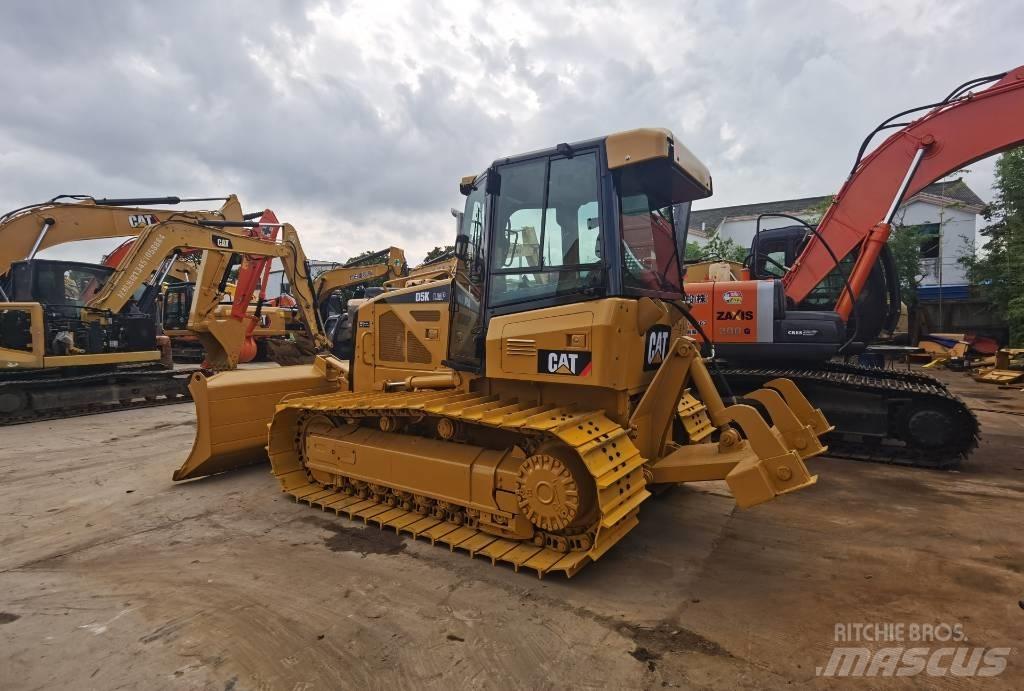 CAT D 5 K lánctalpas dózerek