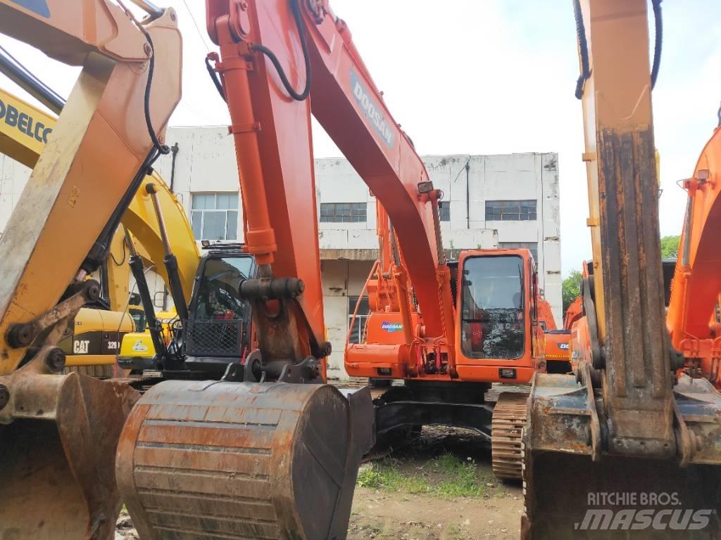 Doosan DH 215-9 Lánctalpas kotrók