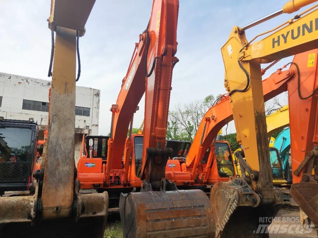 Doosan DH 215-9 Lánctalpas kotrók