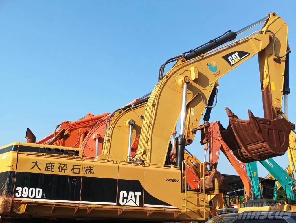 CAT CAT390DL Közepes (midi) kotrók 7 t - 12 t