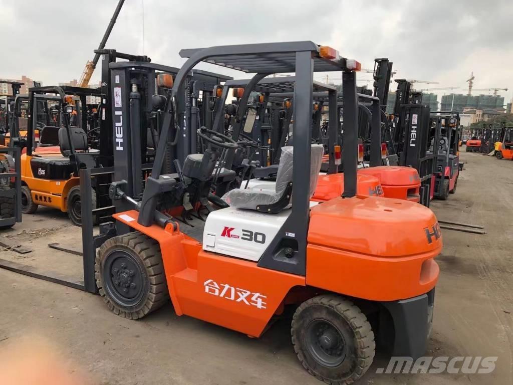 Heli FD 30 Dízel targoncák