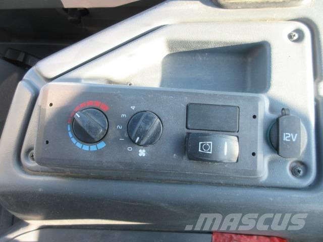 Volvo L 30 GS Gumikerekes homlokrakodók