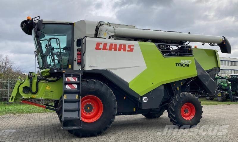 CLAAS TRION 530 Kombájnok