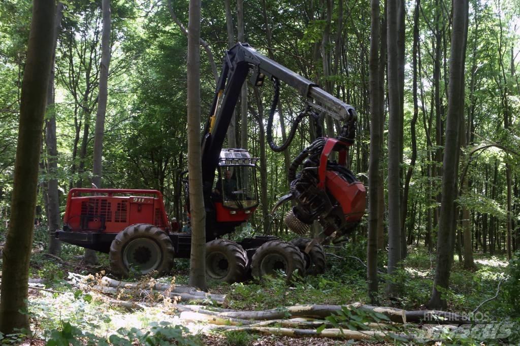 Valmet 911.3 Betakarítók