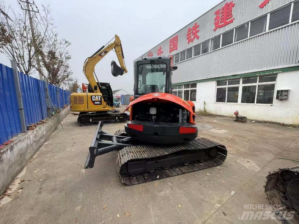 Kubota KX 163 Közepes (midi) kotrók 7 t - 12 t