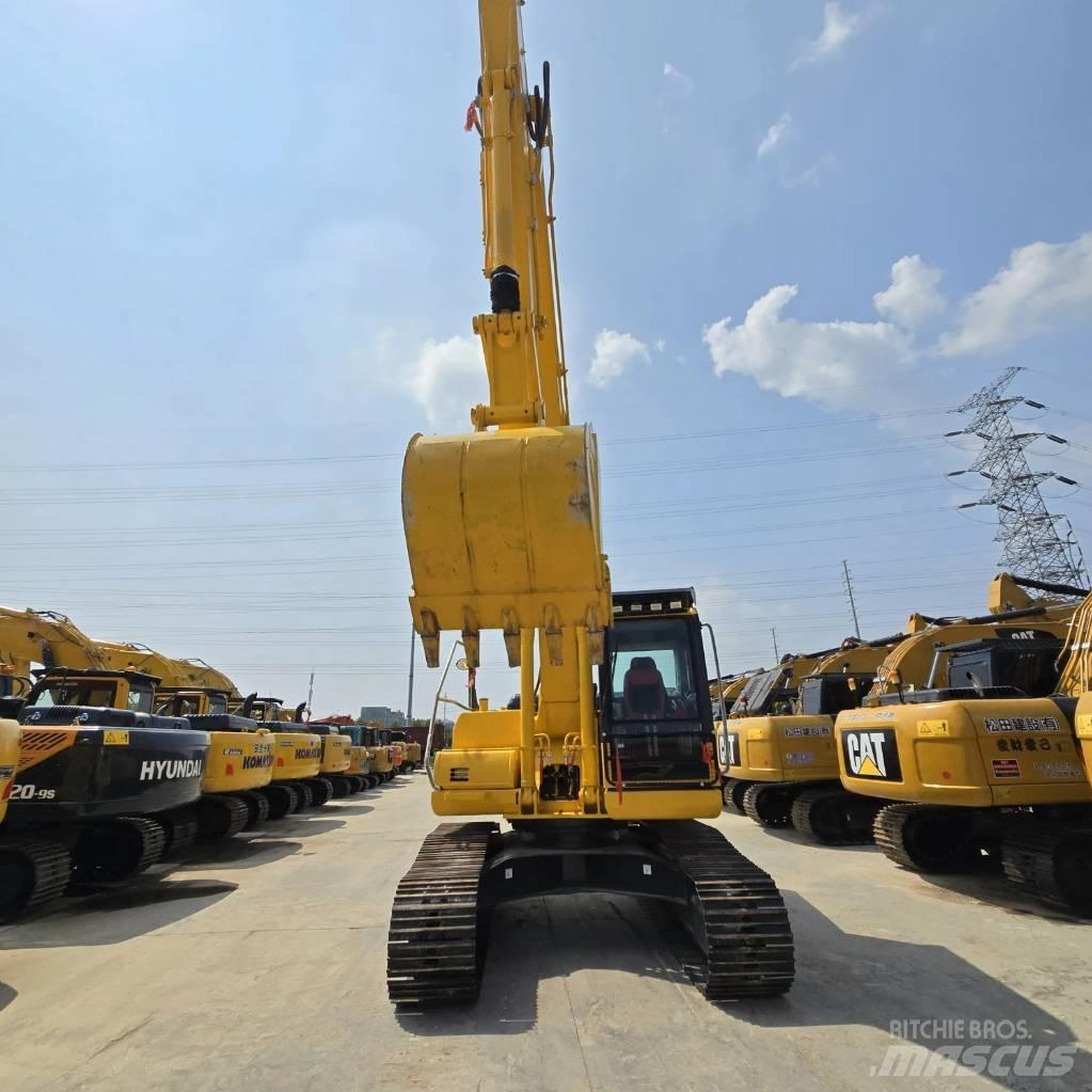 Komatsu PC 200-8 Lánctalpas kotrók