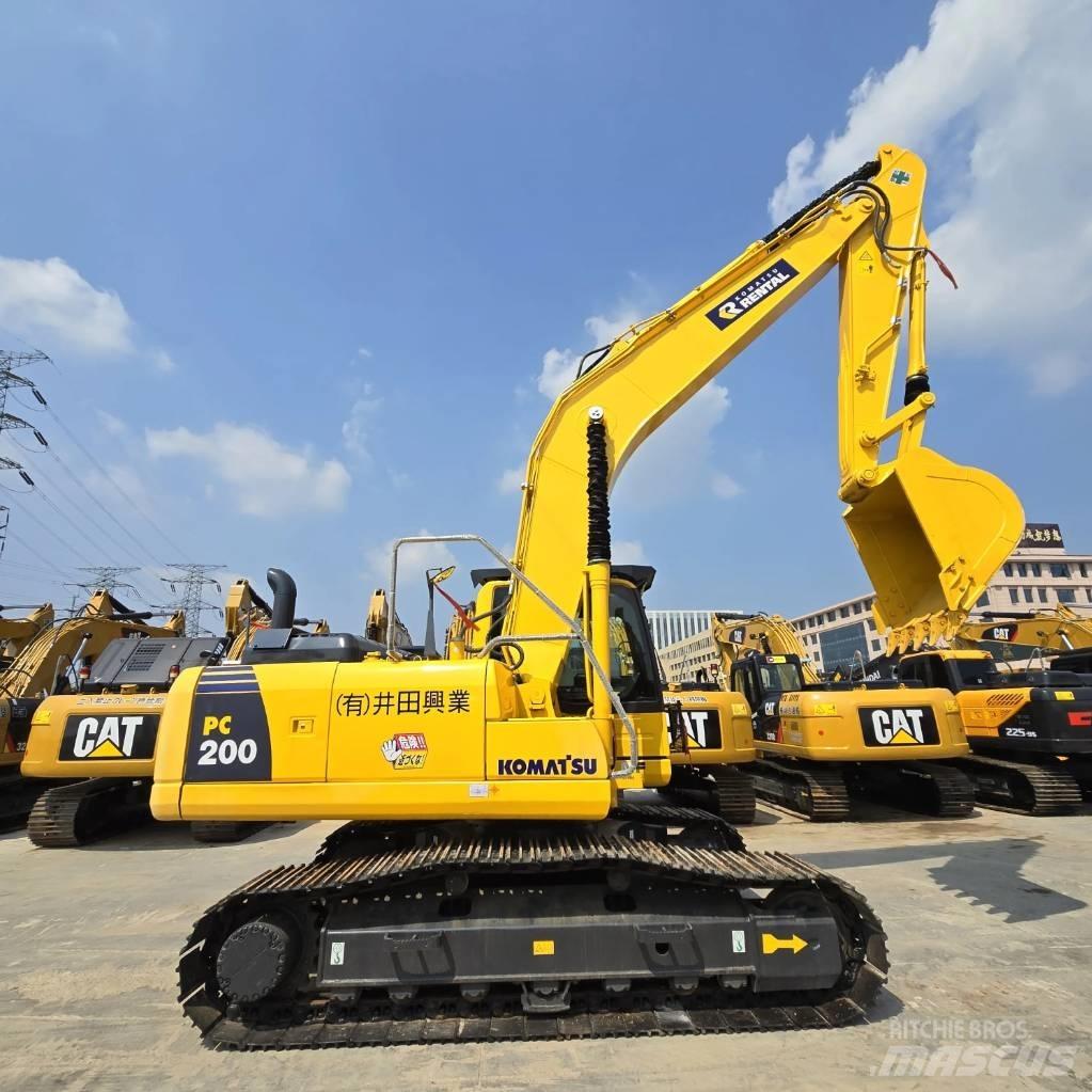 Komatsu PC 200-8 Lánctalpas kotrók