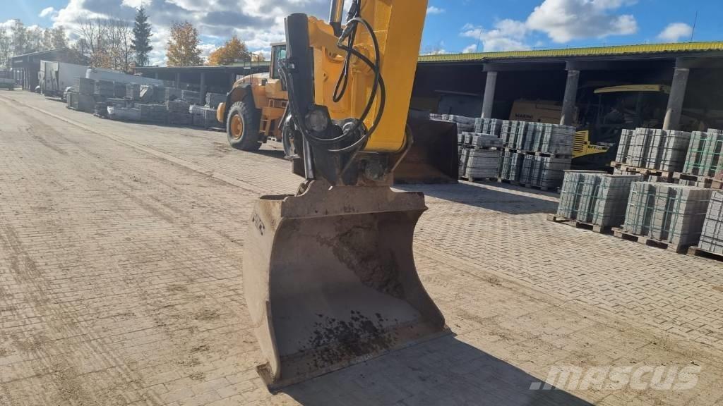 JCB JS 220 LC Lánctalpas kotrók