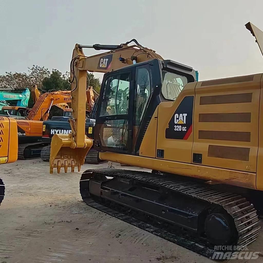 CAT 320GC Lánctalpas kotrók