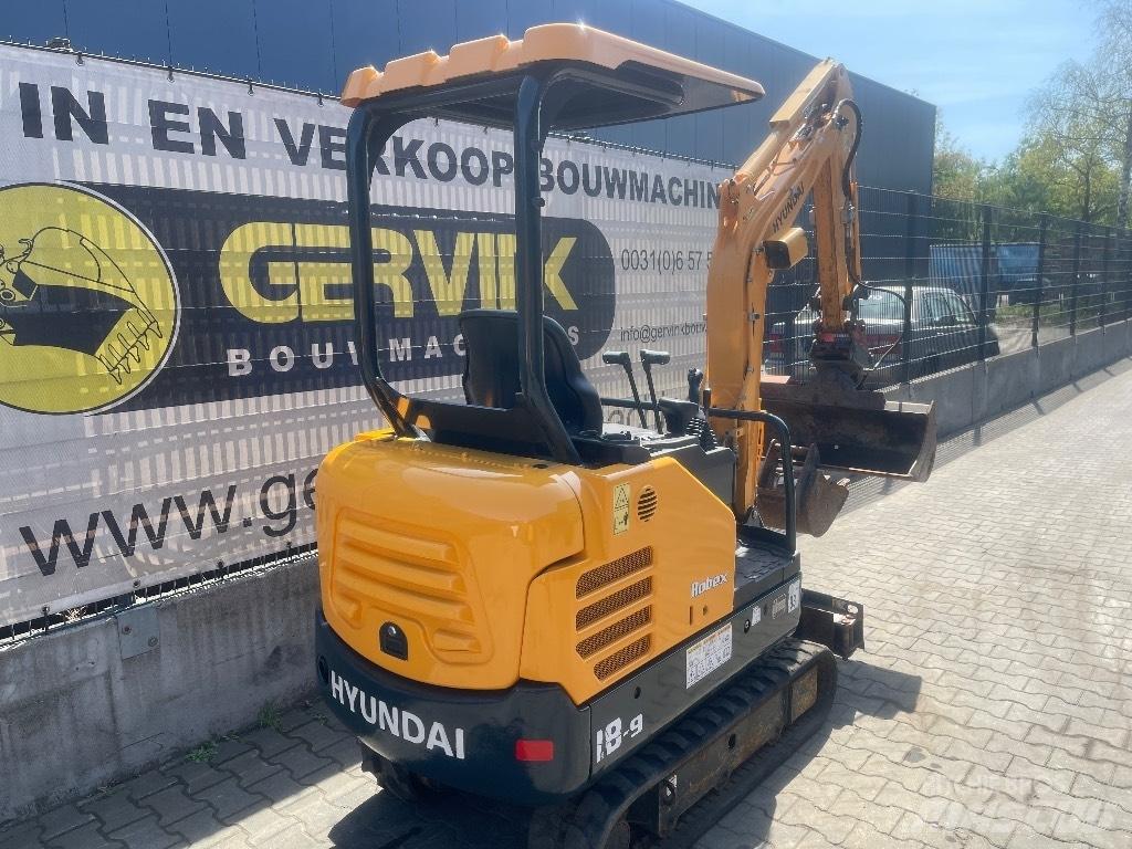 Hyundai 18-9 Mini kotrók < 7t