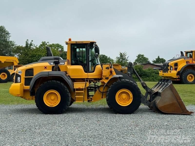 Volvo L 120 H Gumikerekes homlokrakodók