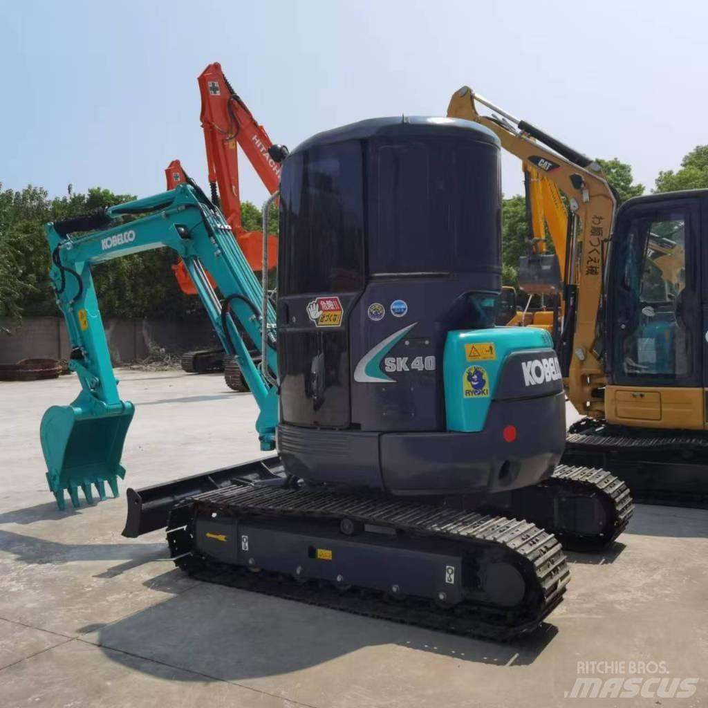 Kobelco SK 40 Mini kotrók < 7t