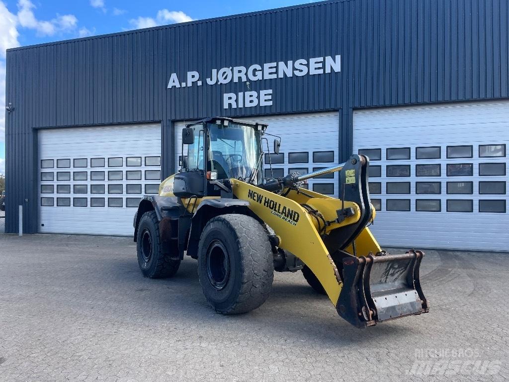 New Holland W 190 Gumikerekes homlokrakodók