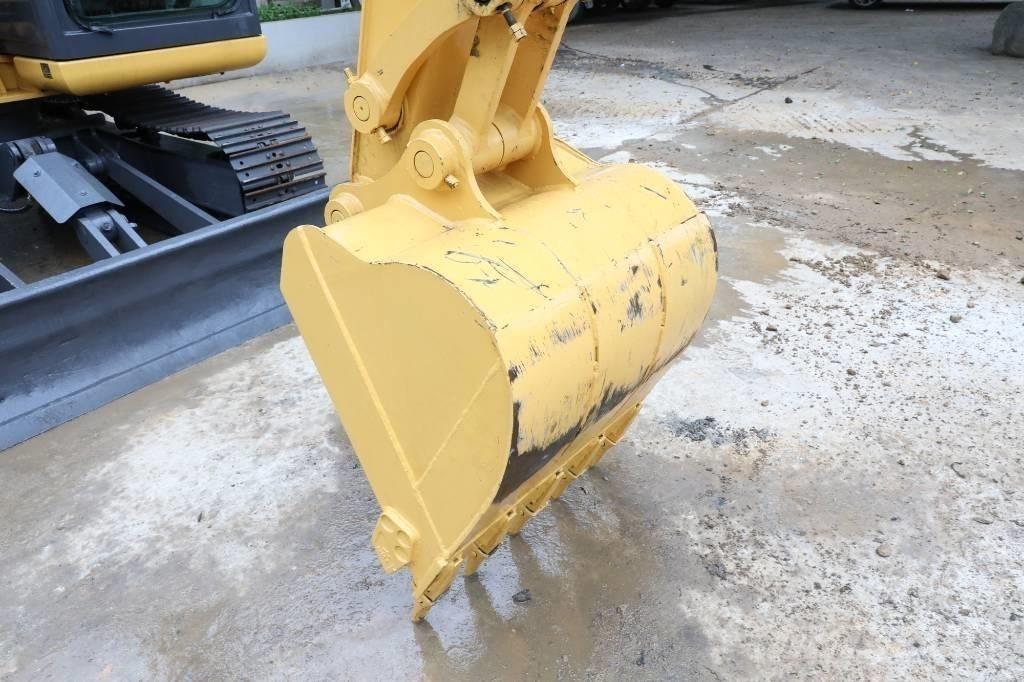 Komatsu PC 60-8 Lánctalpas kotrók