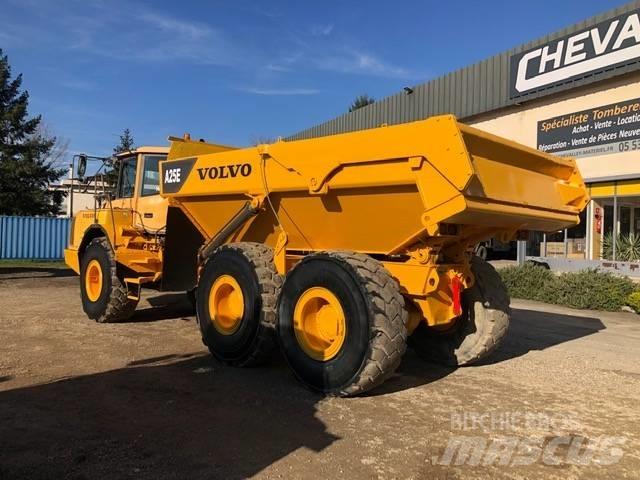 Volvo A 25 E Csuklósdömperek