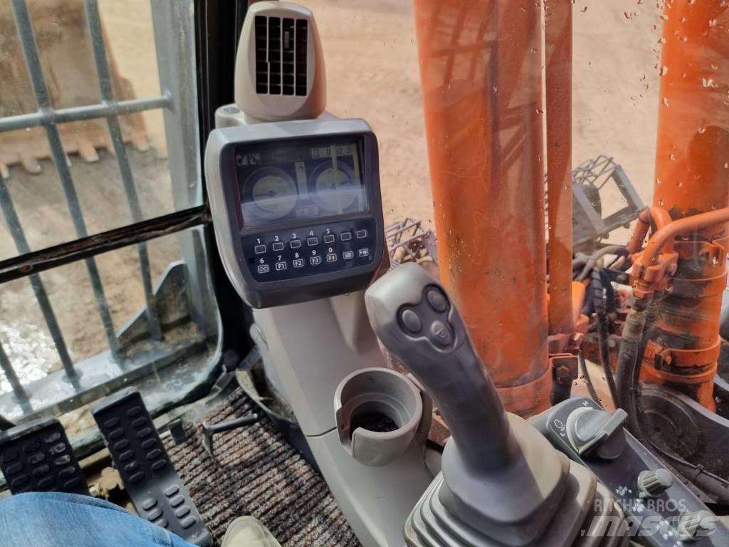 Hitachi ZX 250 LC-3 Lánctalpas kotrók