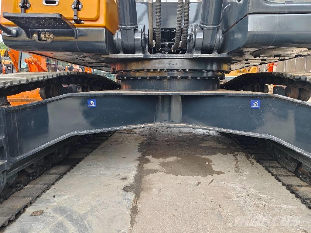Hyundai R350LVS Lánctalpas kotrók