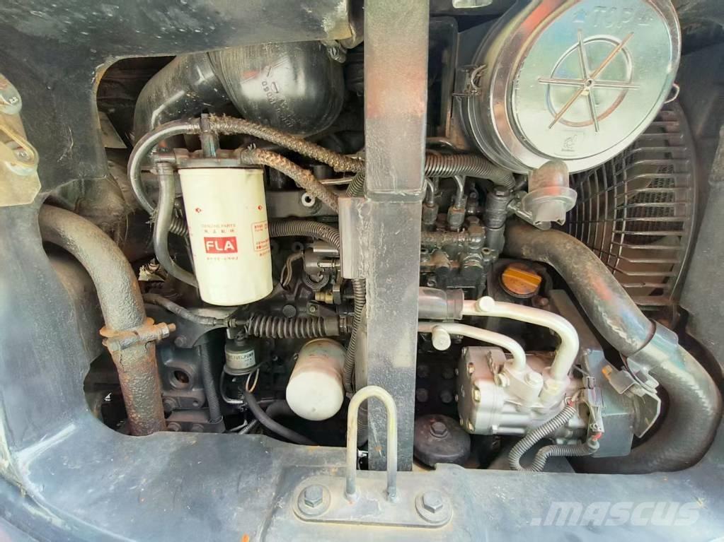 Hitachi ZX 50 U Mini kotrók < 7t