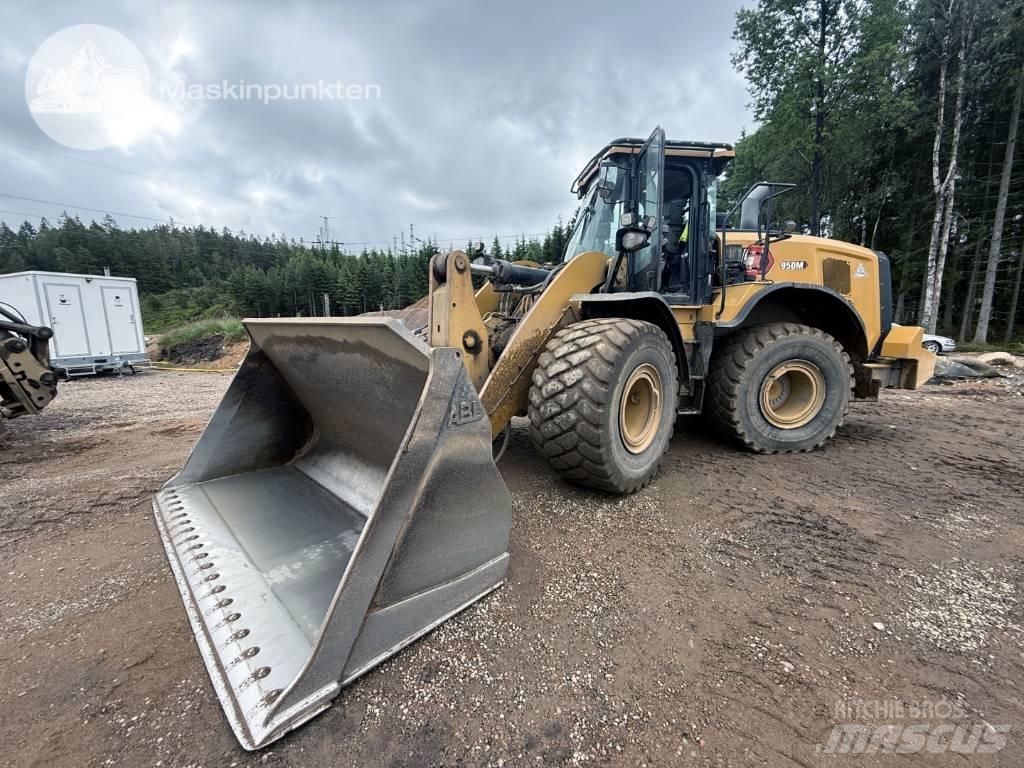 CAT 950 M Gumikerekes homlokrakodók